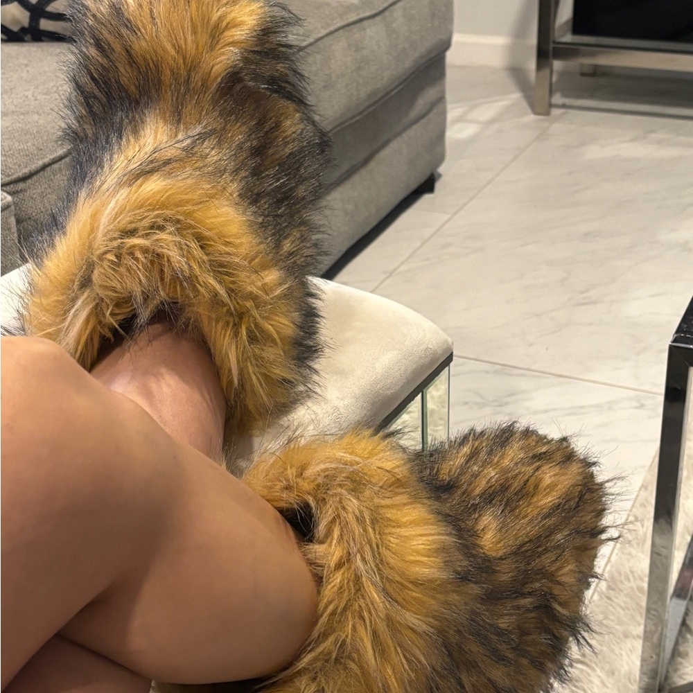 Faux Fur Slippers in Brown and Black